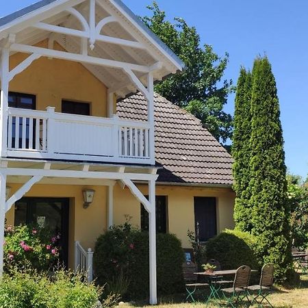 Wirtshaus Neuenkirchen Hotel Neuenkirchen auf Rugen Kültér fotó